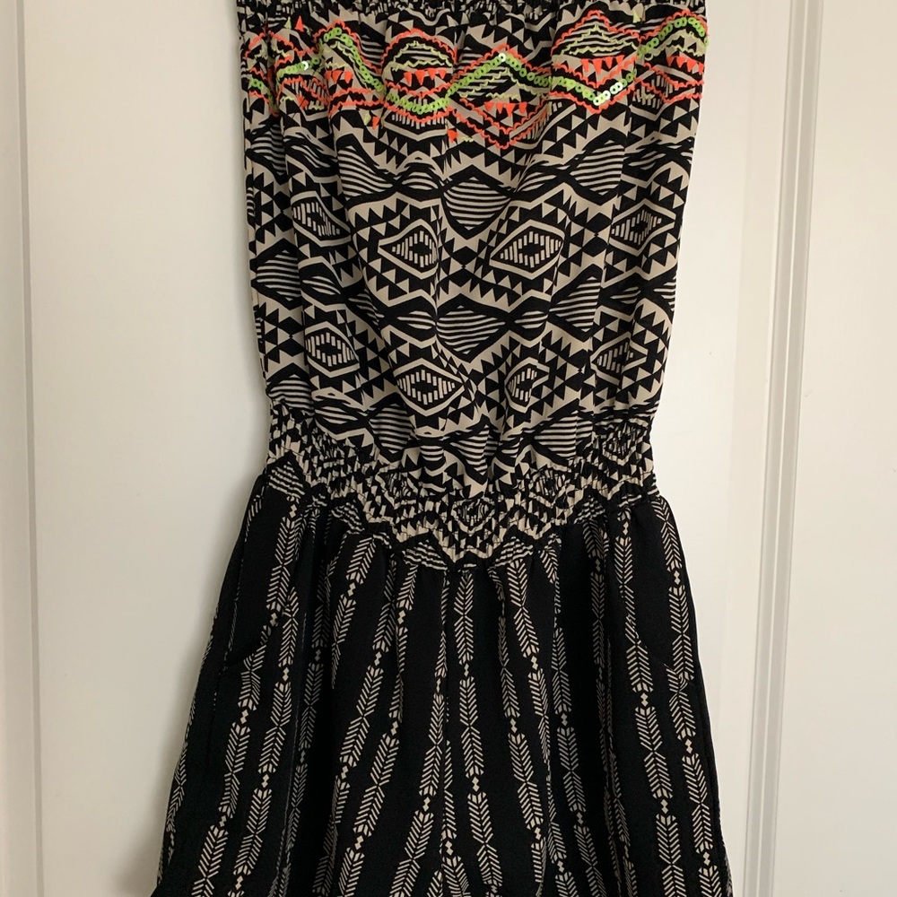 Strapless tribal romper